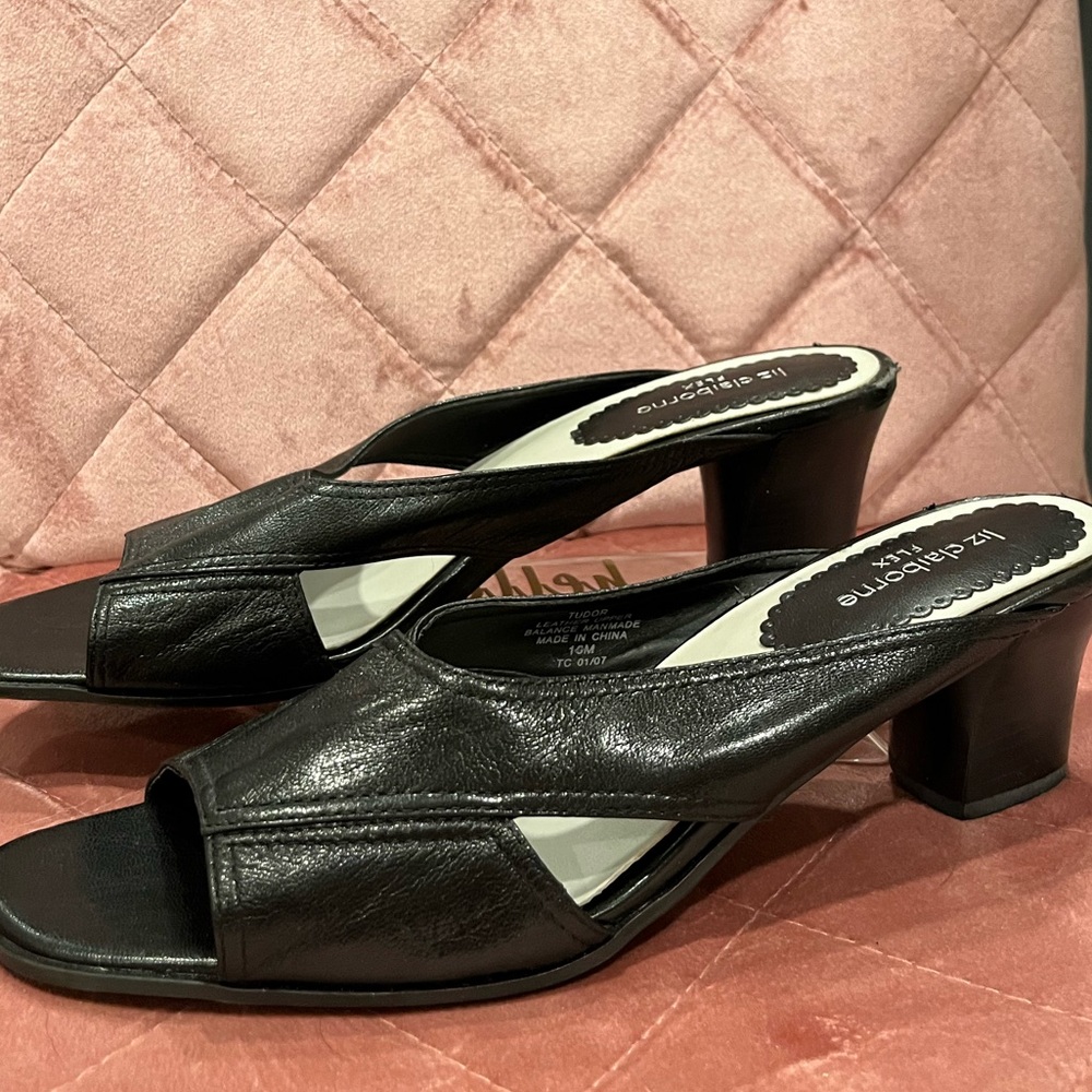Liz claiborne Black leather slip on dressy shoes